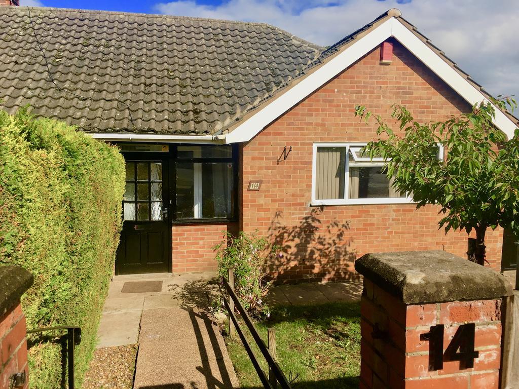 Fourth Avenue, Lovely Bungalow Available For Guests And Contractors Parking Wifi Nottingham Bagian luar foto